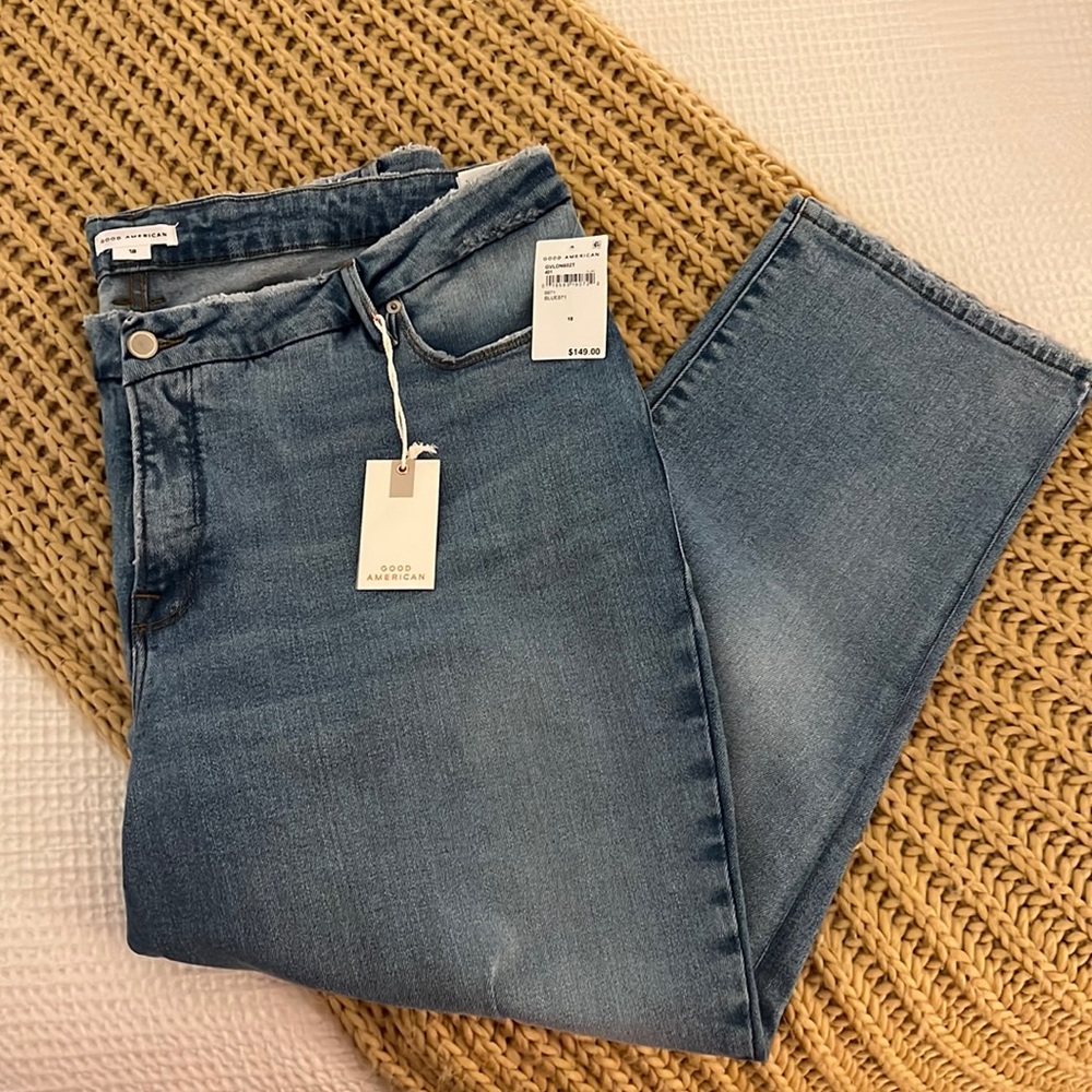 NWT Good American Vintage Fray Straight-Leg Jeans